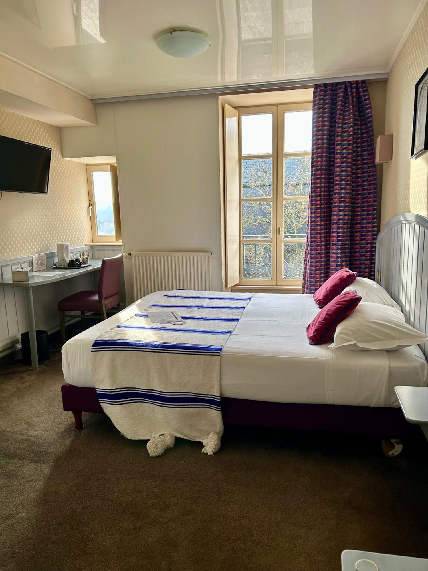 Cit'Hotel Le Challonge Dinan Eksteriør bilde