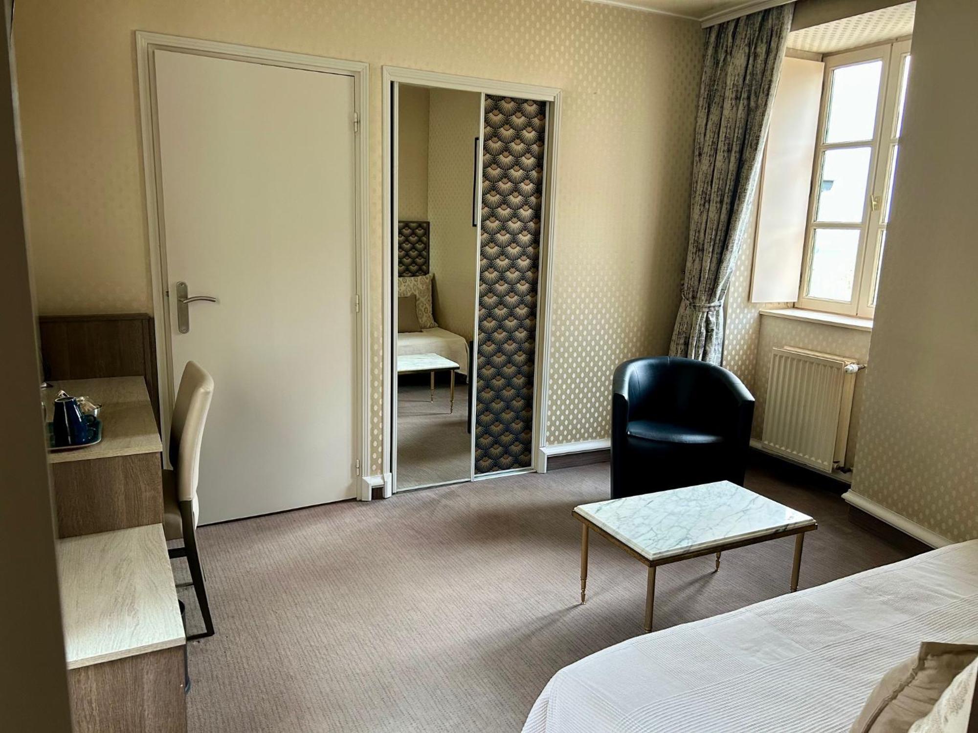 Cit'Hotel Le Challonge Dinan Eksteriør bilde